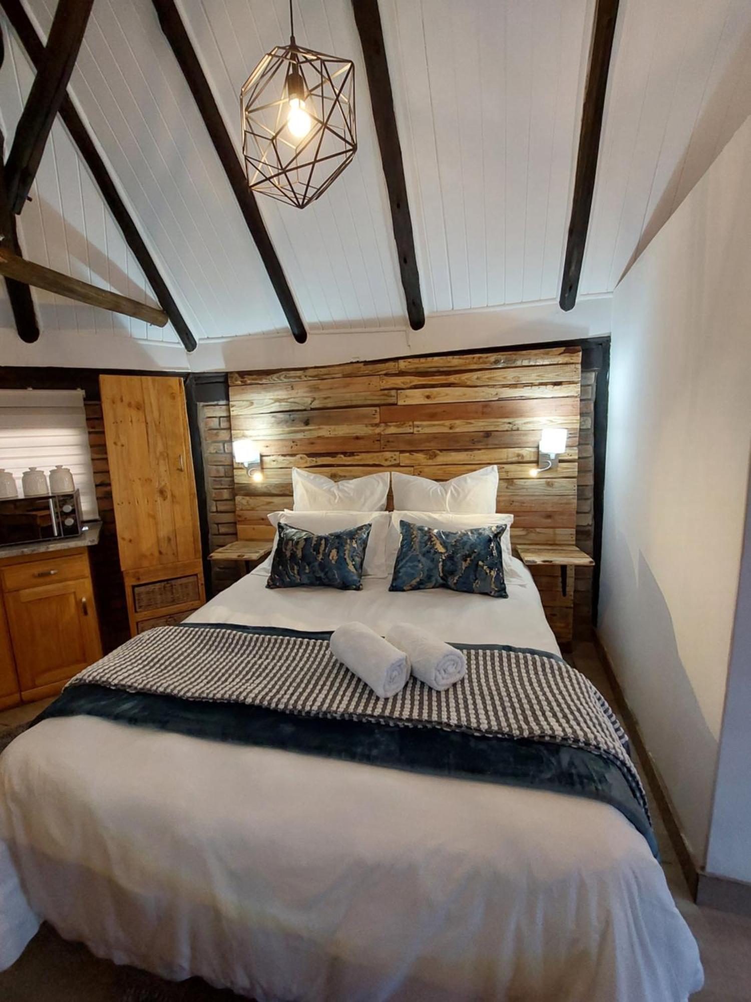The Spare Room Cottage - Cosy And Private Блоемфонтейн Екстериор снимка