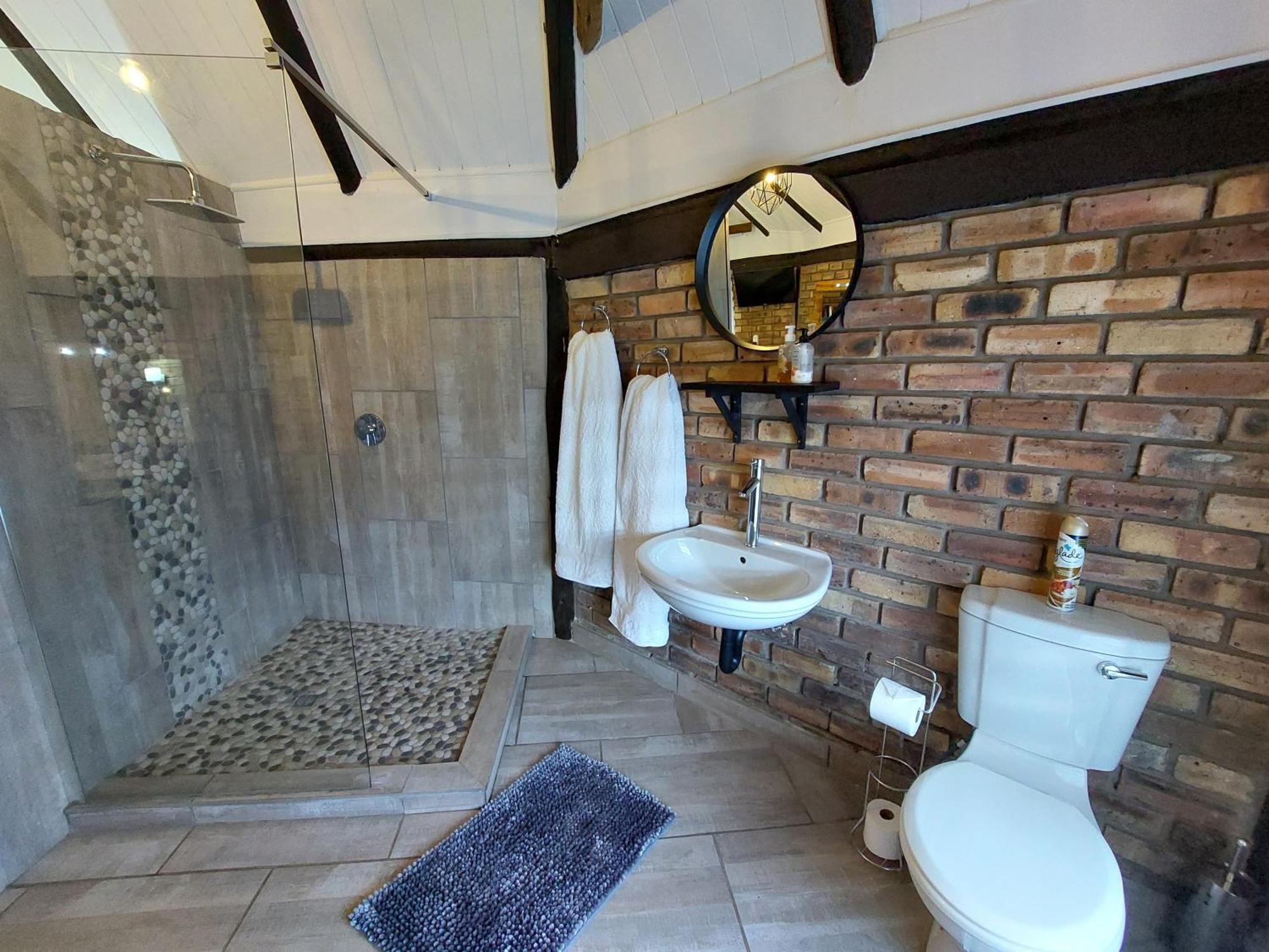 The Spare Room Cottage - Cosy And Private Блоемфонтейн Екстериор снимка